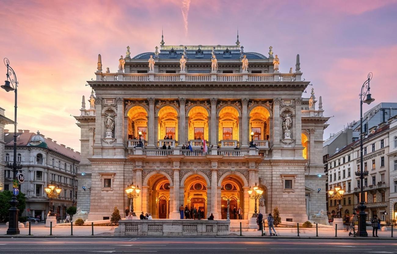 Apartment Andrassy With Free Parking *